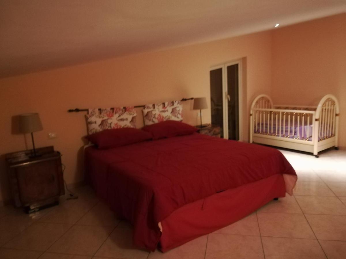 Casa Carmelo Lejlighed Nizza di Sicilia Eksteriør billede